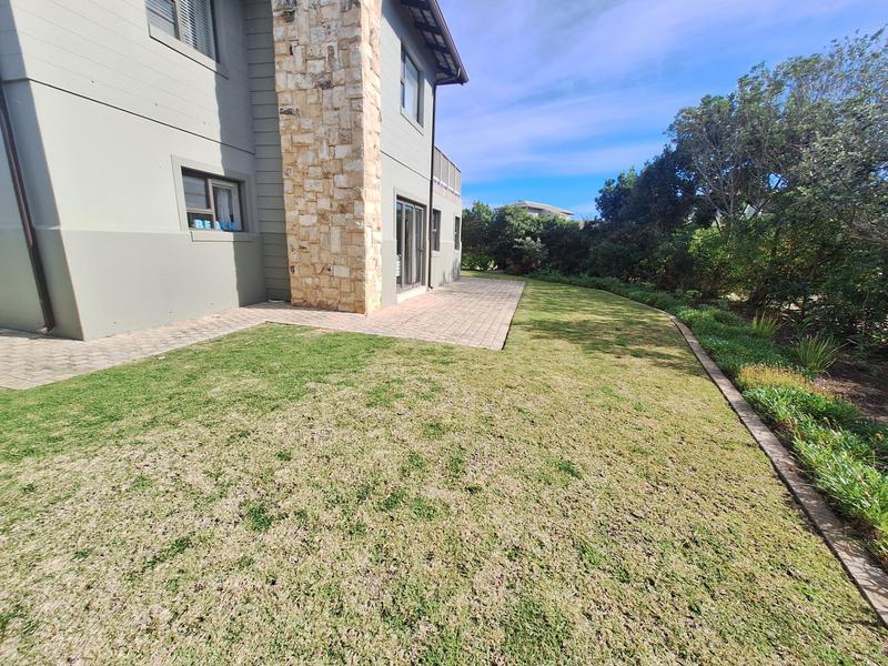 4 Bedroom Property for Sale in Hartenbos Landgoed Western Cape